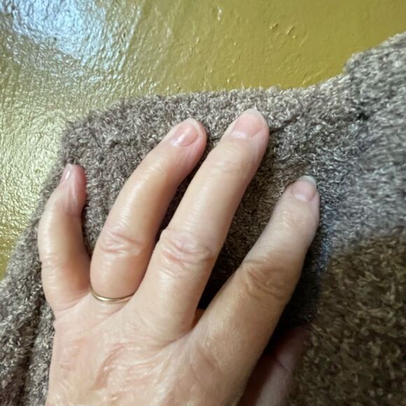 BAREFOOT DREAMS cozy chic lite size M open front cardigan. - Picture 2 of 5